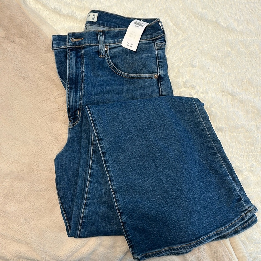 Abercrombie & Fitch High Rise Jean